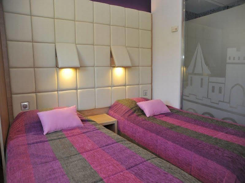 Hotel Espace Cite Carcassone Kültér fotó